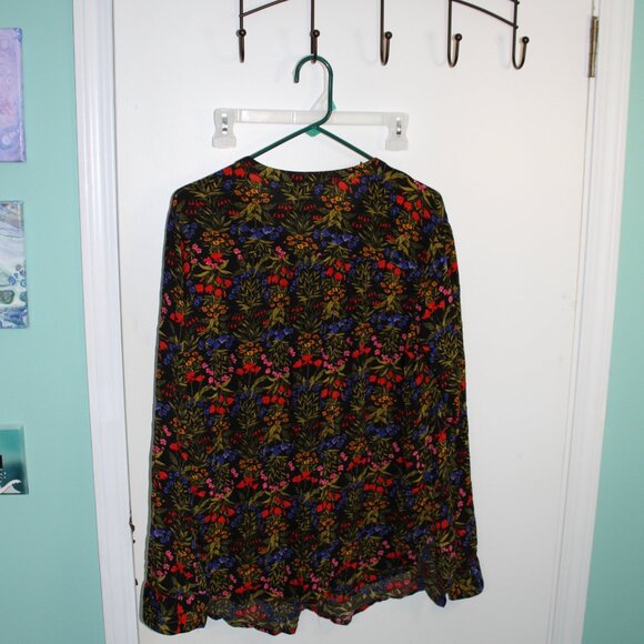 Old Navy Floral Button Down Tunic Shirt - Picture 7 of 7